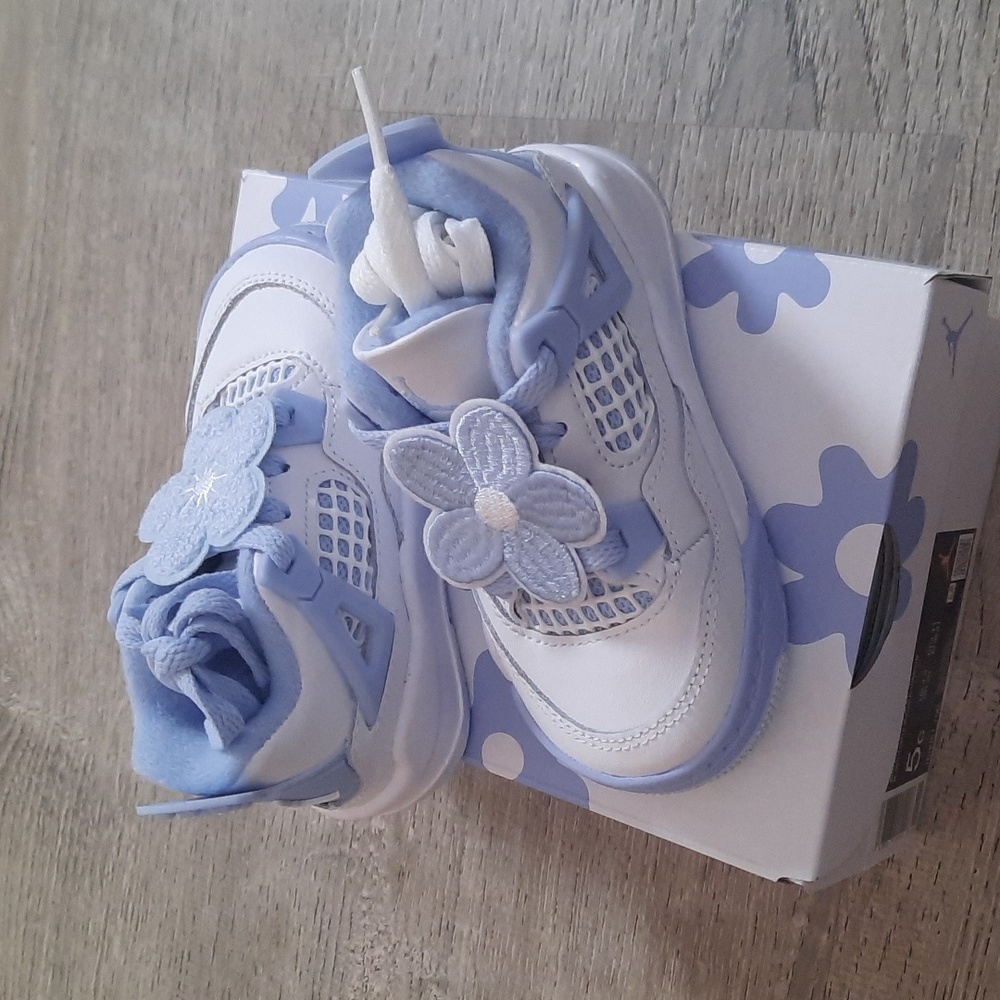 Jordan 4 Retro